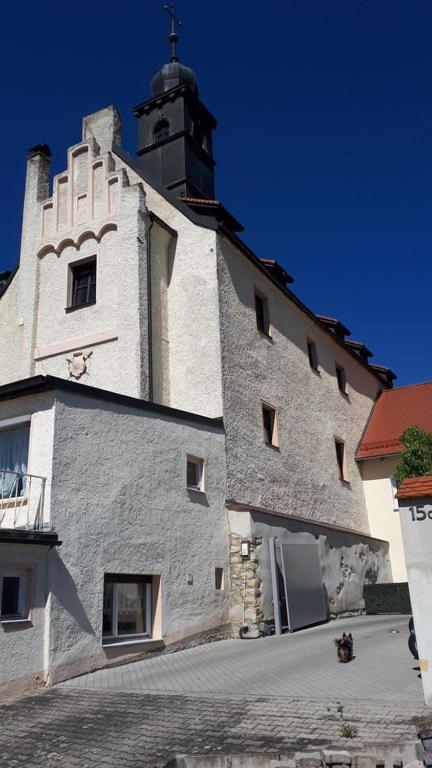 Schloss Weichs Zu Regensburg Mit 2Schlafzimmer Parkplatz Internet 75Qm Zentrum Exterior photo